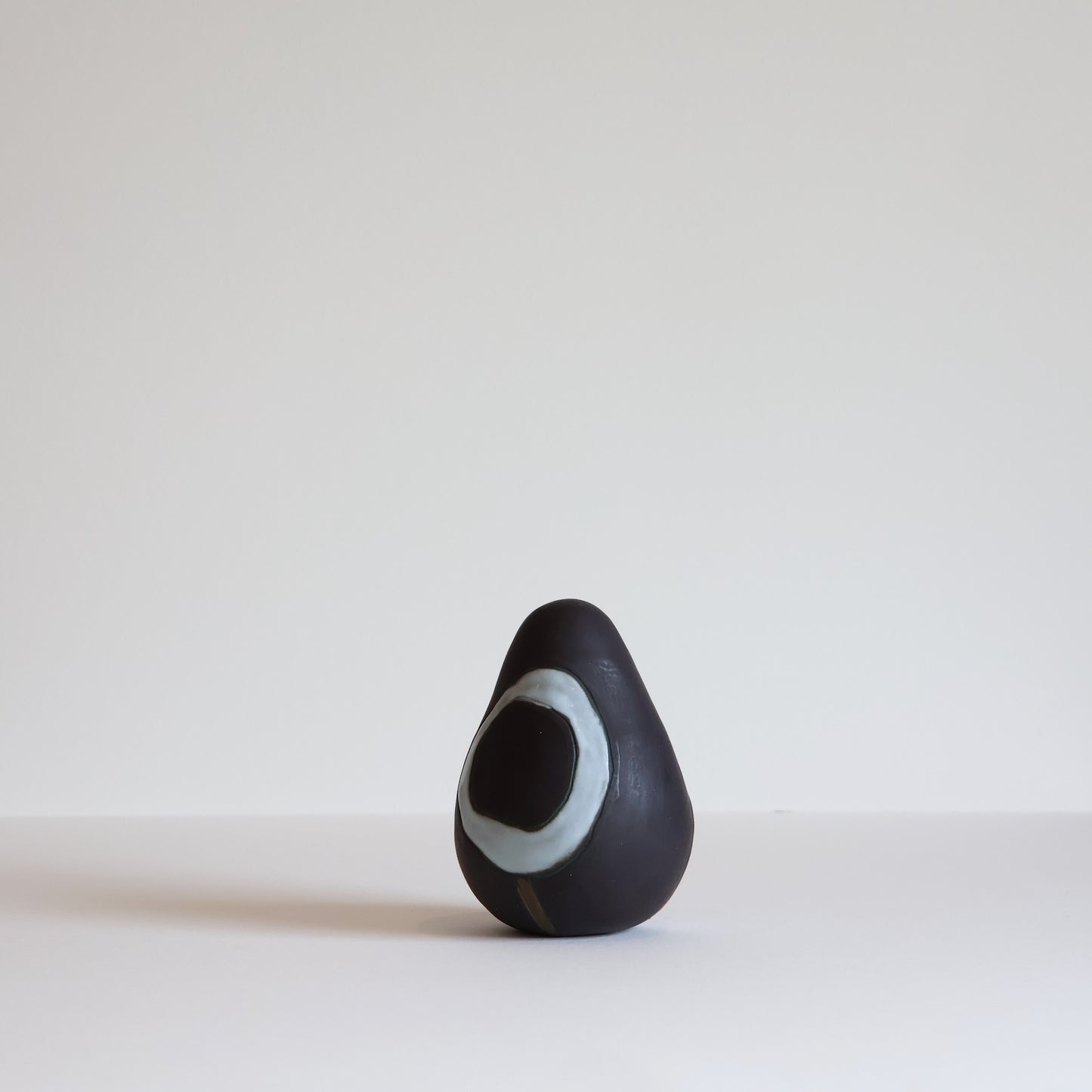 Shellie Christian, Stories that Take Shape Bird 6 - Hand sculpted Ceramic