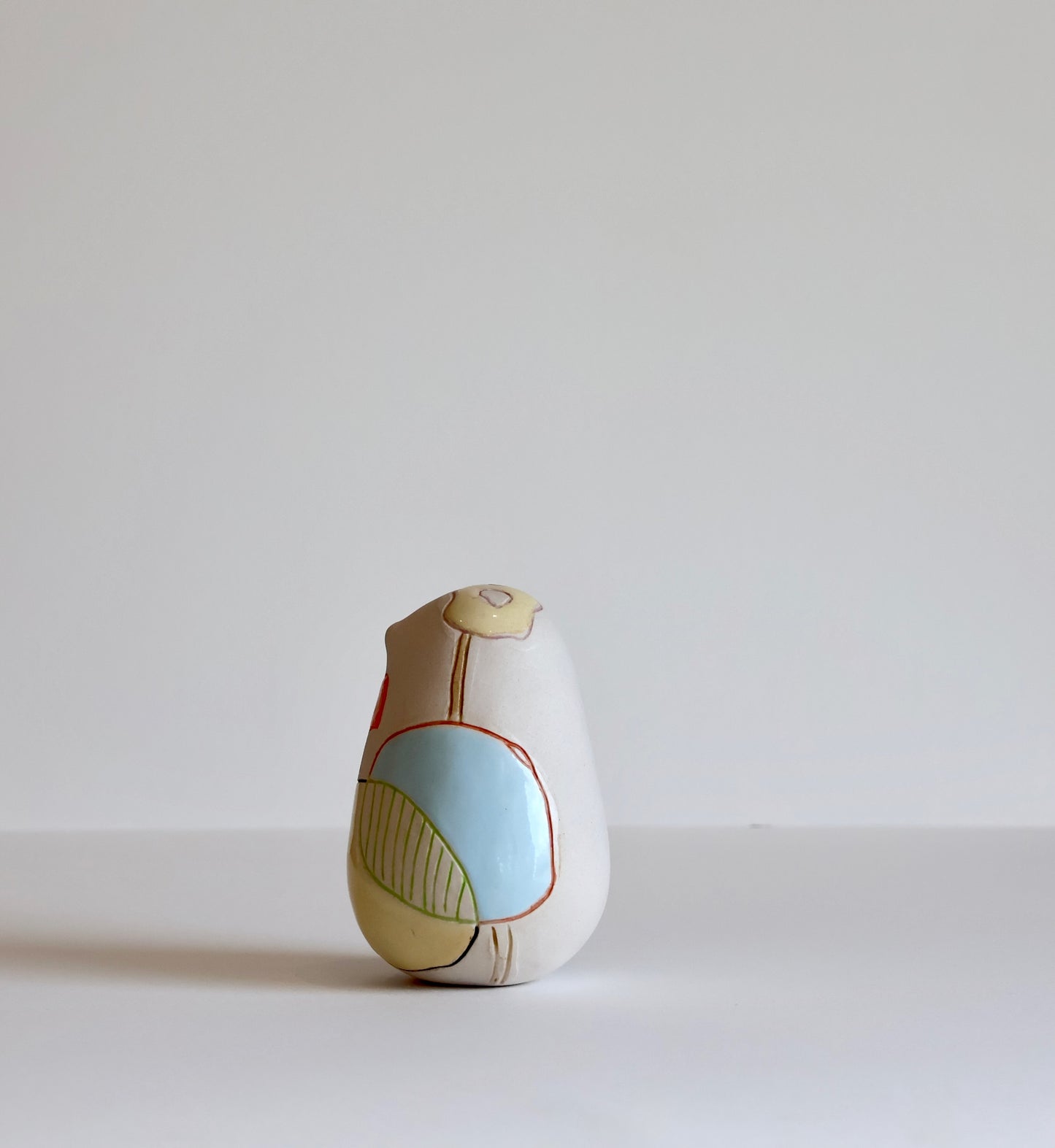 Shellie Christian, Stories that Take Shape Bird 15 - Hand sculpted Ceramic